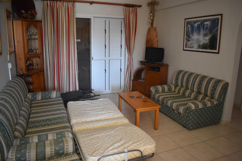 Sirena Sunrise Apartment 125 Paphos Exterior photo